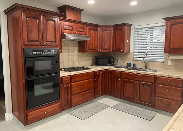 Rustic Retreat 3 Bd/2 Bth - Large Family Game Area